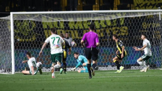 Άρης: Αγκαλιά στήριξης στον Μπράμπετς