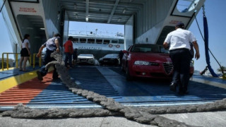Τραγωδία εν πλω: Πήγαν να τον ξυπνήσουν και τον βρήκαν νεκρό