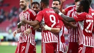 LIVE STREAMING: Η μάχη του Ολυμπιακού με τη Φιορεντίνα στον τελικό του Conference