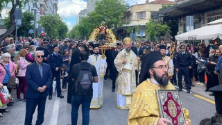 Θεσσαλονίκη: Με κατάνυξη η περιφορά του Επιταφίου του Αγίου Μηνά