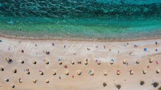 MyCoast: Πώς λειτουργεί η εφαρμογή για τις καταγγελίες των παραβάσεων στις παραλίες