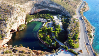 Αττική: Πού βρίσκεται η άγνωστη... πρωθυπουργική παραλία