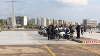 Αντιεξουσιαστές επιτέθηκαν σε δύο νεαρούς στην παραλία Θεσσαλονίκης