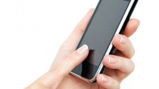 Θεσσαλονίκη: Αγόραζαν κινητά με σύνδεση με πλαστά χαρτιά