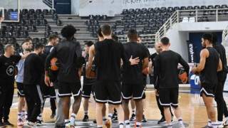 ΠΑΟΚ: Με 10 παίκτες κόντρα στον Παναθηναϊκό