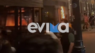 Χαλκίδα: Καταστράφηκε από φωτιά μαγαζί στους πανηγυρισμούς για τον Ολυμπιακό
