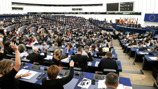 Ευρωεκλογές 2024: Ποιος είναι ο μισθός και η σύνταξη ενός ευρωβουλευτή