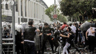 Σοβαρά επεισόδια στα εγκαίνια του «παλατιού» της Μπεσίκτας (pics&vid)