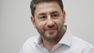 ΠΑΣΟΚ: «Τρίζει» η καρέκλα του Ανδρουλάκη - Ποιοι ζητούν άμεσες κάλπες