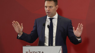 Κασσελάκης: Μάζεψε τα πράγματά του από την Κουμουνδούρου (vid)