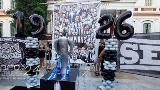 Η κούπα του πρωταθλητή ΠΑΟΚ έφτασε στις Σέρρες και έγινε χαμός (vid)