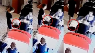 Ανήλικος λήστευε κινητά με... μια κόλλα χαρτί! (vid)