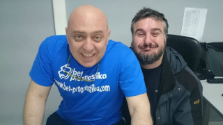 Τρομερό βίντεο: Ο Ραπτόπουλος μιλάει για την Eurovision!