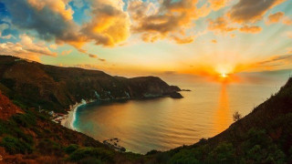 Ηλιοβασιλέματα στις πιο όμορφες γωνιές της Ελλάδας! (ΦΩΤΟ)