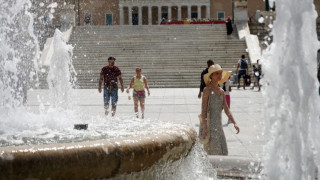 Καιρός: Σταθερά σε υψηλά επίπεδα η θερμοκρασία