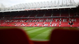 Αγόρασε εισιτήριο στην κερκίδα της Μάντσεστερ: «Σε στέλνουμε σε διπλανή κερκίδα με τους ΠΑΟΚτσήδες, δεν θα έχεις όμως διακριτικά»