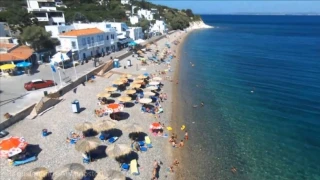 Χίος: Μπέρδεψαν βάση ομπρέλας με... νάρκη