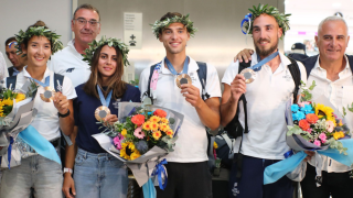 Η Ελλάδα που αντιστέκεται, η αξιολόγηση και οι αθλητές που τραβάνε κουπί