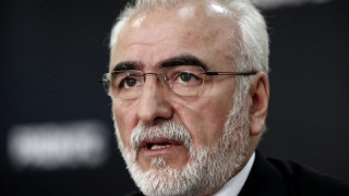 Ο Σαββίδης υποδέχτηκε την αποστολή του ΠΑΟΚ στο αεροδρόμιο!