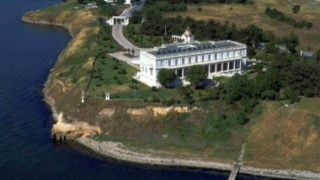 O... πονοκέφαλος των «διοργανωτών» για το γάμο του υιού Σαββίδη