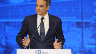 Κυριάκος Μητσοτάκης-Τηλεφωνική επικοινωνία με τον Ντόναλντ Τραμπ: «Έλα στην Ελλάδα»