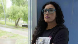 «Ένιωσα οργή και αηδία» λέει το θύμα παρενόχλησης από τον Μάγιο