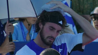 Στέφανος Τσιτσιπάς: Ένιωσε αδιαθεσία εν ώρα αγώνα-Ζήτησε ιατρικό τάιμ άουτ