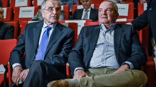 Καραμανλής και Σαμαράς δεν θα πάνε στο street party για τα 50 χρόνια της ΝΔ στη Ρηγίλλης