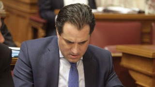 «Εφαγε το κουλούρι» ο Αδωνις και υπέπεσε σε γκάφα ολκής (vid)