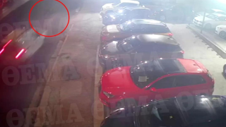 Η σοκαριστική στιγμή που βανάκι παρασέρνει και σκοτώνει 70χρονο πεζό