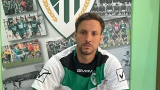 Επιστροφή Δεινόπαπα στον Αγροτικό Αστέρα