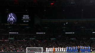 Αγγλία-Ελλάδα: Ενός λεπτού σιγή για τον Μπάλντοκ και ανατριχίλα στο «Γουέμπλεϊ» (vid)