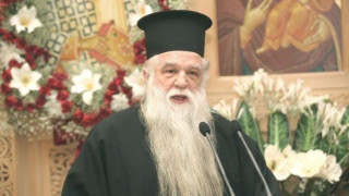 Αμβρόσιος σε Μπουτάρη: «Τιμή μου που δεν ανήκω στην παρέα των γκέι!»