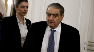 Πέθανε ο Βαρδής Βαρδινογιάννης