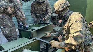 Βόρεια Κορέα: «Μπορεί να στείλει 100.000 στρατιώτες στον Πούτιν»