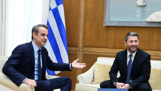 Ανδρουλάκης: Γιατί αρνήθηκε να φάει κουραμπιέδες της Ντόρας Μπακογιάννη