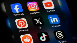 Παιδιά και social media-Αποκαλυπτική δημοσκόπηση: Τι γνώμη έχουν οι Έλληνες
