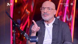 Η... πρώτη φορά του Μουτσινά: «Δεν ευδοκίμησε γιατί ήταν με κοπέλα»