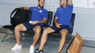 Τα…     αυτοκόλλητα          κυανόλευκα      δίδυμα