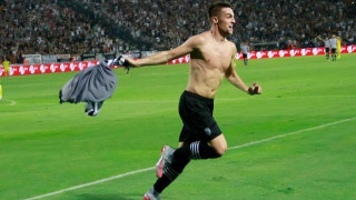 Χαίρονται   για  την  απώλεια   Μακ   στην  Ολλανδία