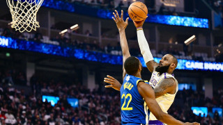 ΝΒΑ: Λέικερς και Σίξερς σημείωσαν τις μεγάλες νίκες των Χριστουγέννων