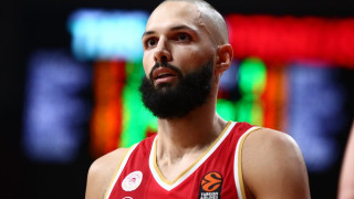 Ολυμπιακός: Οριστικά χωρίς Φουρνιέ με Dubai, «τρέχει» για Παναθηναϊκό