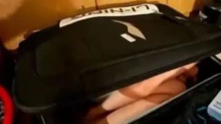 Κίνα: Αθλητής έκρυψε τη σύντροφό του σε βαλίτσα για να είναι μαζί στον κοιτώνα