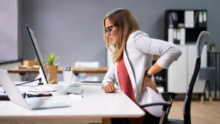Το σύνδρομο που «νεκρώνει» τους γλουτούς: Τι φταίει και πώς θα το καταπολεμήσουμε