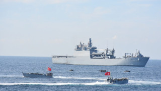 Τουρκία: Μπορεί να καταλάβει ένα ελληνικό νησί με ελικόπτερα και κομάντος;