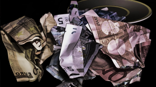 Βόλος: Έκλεψε 4.470 ευρώ από κολλητή της και τα έκρυψε στο εσώρουχό της