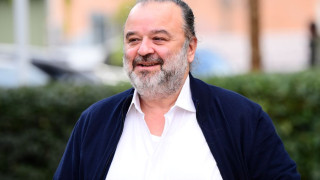 Ηλιόπουλος: «Το γυαλί όχι μόνο δεν ράγισε, διατηρείται ατόφιο-Vamos Ματίας»