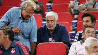Νικοπολίδης: «Αντιεπαγγελματική η συμπεριφορά του Βίκτορ»