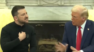 «Προσχεδιασμένος» ο καβγάς Τραμπ- Ζελένσκι; - Τι αναφέρει ο Guardian