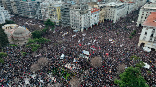 Τέμπη: Λαοθάλασσα σε όλη την Ελλάδα αγκάλιασε τις 57 ψυχές